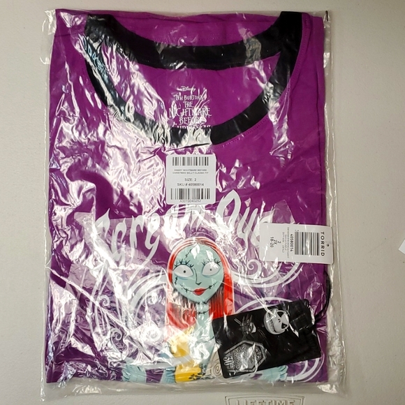❤️NWT VINTAGE TORRID TEE - NIGHTMARE BEFORE CHRISTMAS SALLY HALLOWEEN TOP - Picture 5 of 14